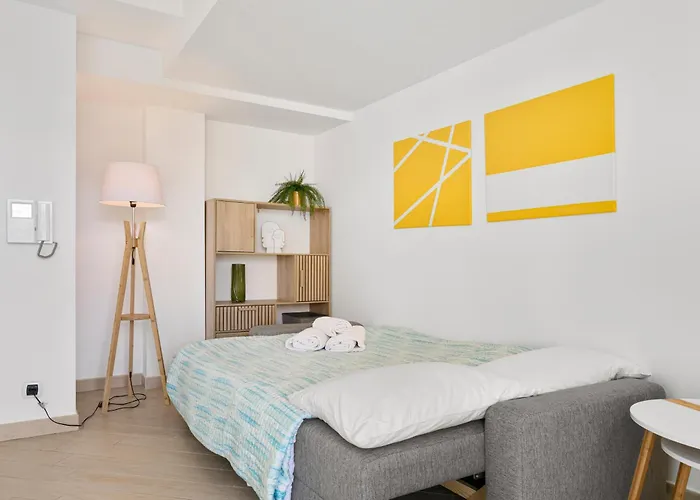 Relax Five Stars House דירה *